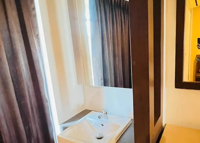 Hotel Next Bird 2*